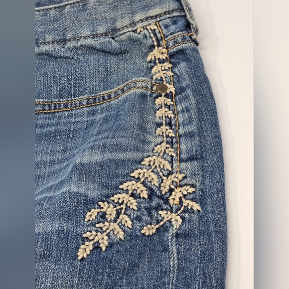 EDDIE BAUER DENIM BLUE JEANS SKIRT BUTTON FLY CREAM EMBROIDERY WOMEN   6 2010S - Picture 15 of 15
